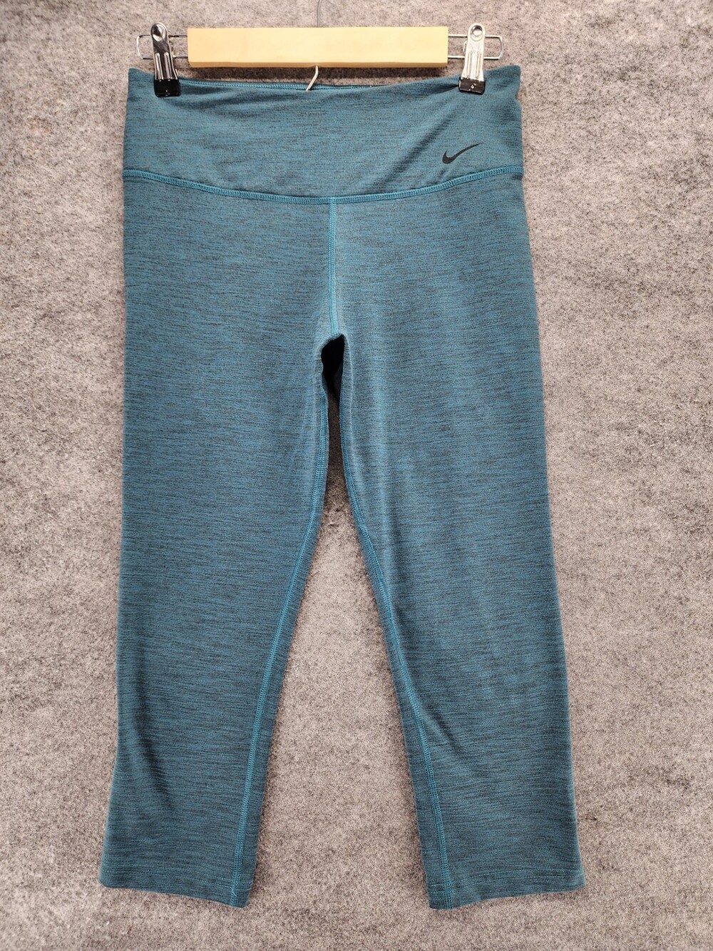 Nike Leggings Womens Small Capri Blue Dri Fit Mid Rise 27x20"
